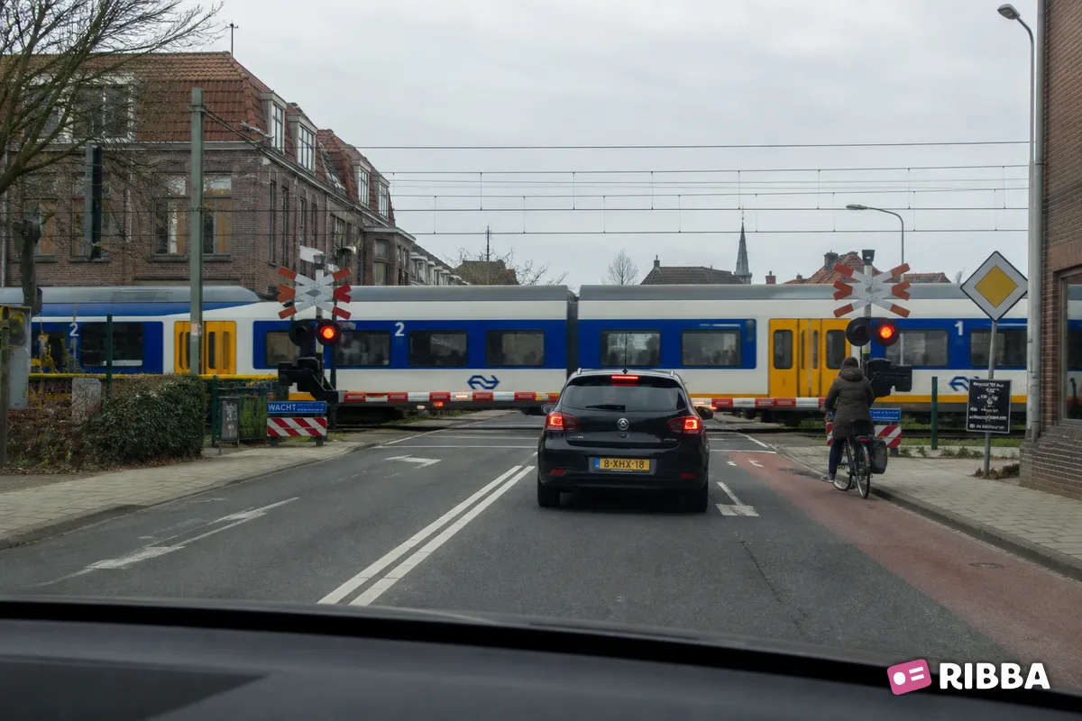 overwegbomen in het verkeer