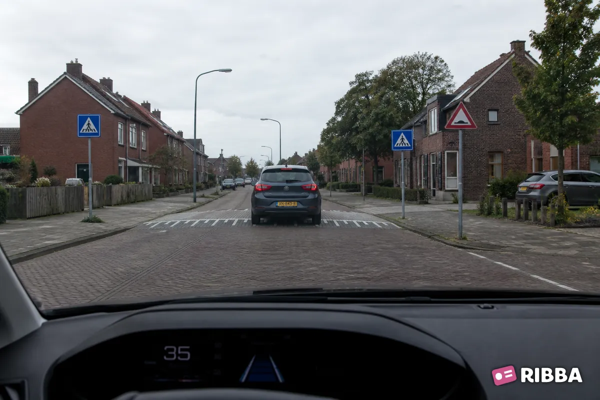 verkeersdrempel in het verkeer