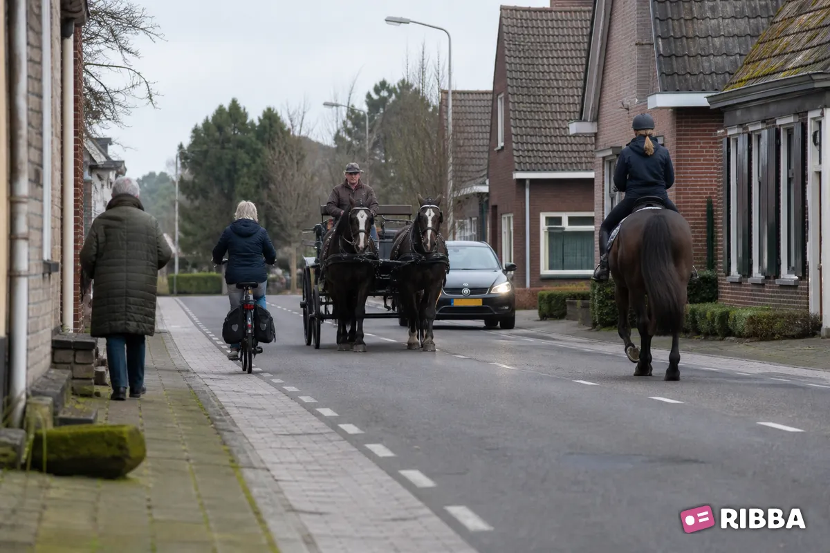 weggebruiker in het verkeer