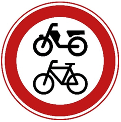 Verkeersbord C15: Gesloten voor fietsen, bromfietsen en gehandicaptenvoertuigen