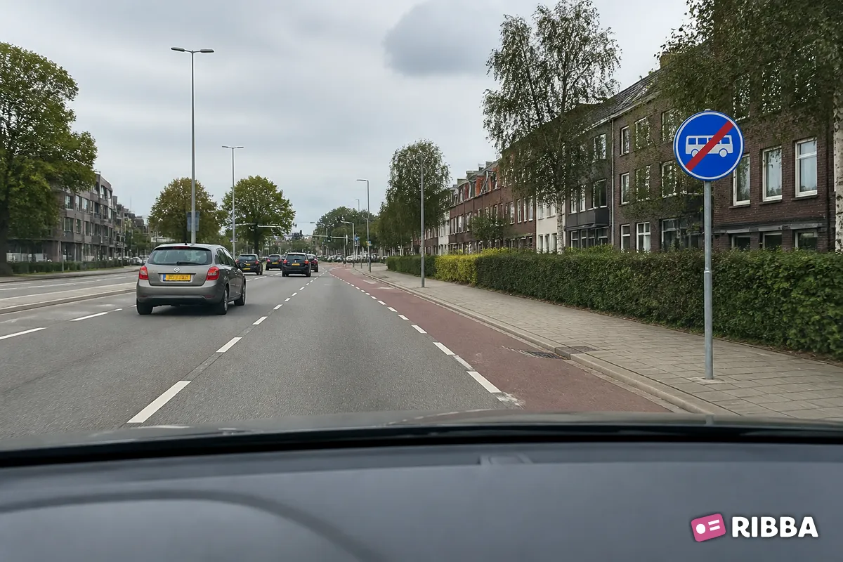 Bord F14 Einde busbaan of -strook langs een Nederlandse weg