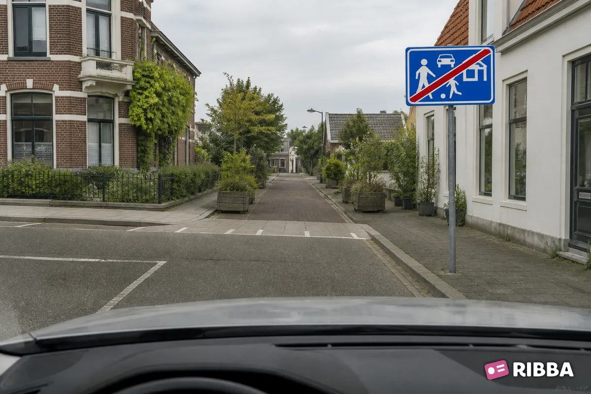 Bord G6 Einde erf langs een Nederlandse weg